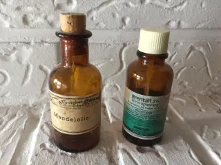Brune apotekerflasker og apotekerglas