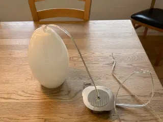 Pæn glas hvidmateret loftslampe