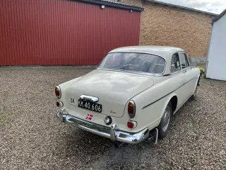 Volvo Amazon velholdt på sorte plader