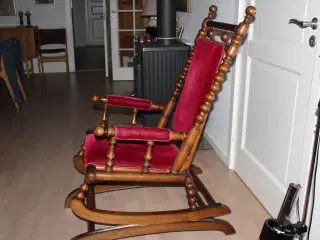 Gyngestol traditionel
