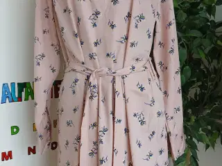 Kjole. Cha Cha. Large/40