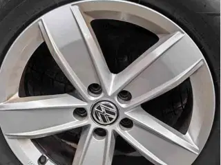 VW vinterdæk 215/65/R17