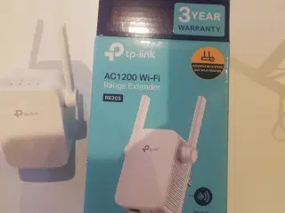 WiFi extender ac1200