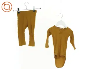 Sæt babytøj fra Name It (str. 68 cm)