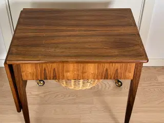 Sybord palisander m/ plade og hjul +