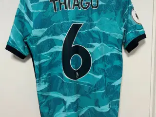 Liverpool trøje med Thiago 
