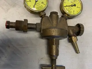 Autogena Gas  regulator manometer