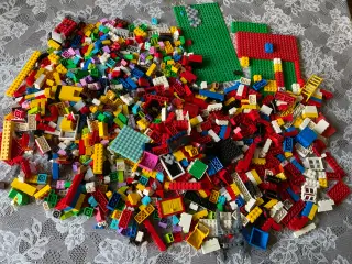 OVER 1,8 KG BLANDEDE LEGO KLODSER 