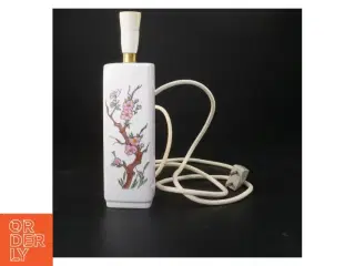 Håndmalet kirsebærblomstret porcelæn bordlampe (str. 25x6 cm)