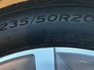235/50 R20  (nye)