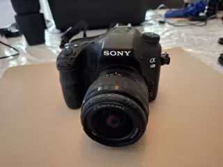 Sony α68 A-mount-kamera med APS-C-sensor