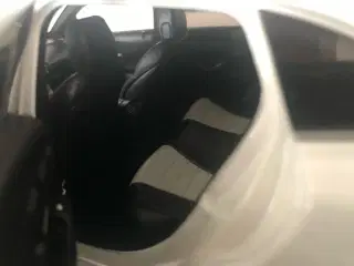 Mercedes EQC400