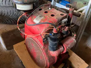 Kohler K301 motor 12Hk.