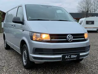 VW Transporter 2,0 TDi 140 Kassevogn lang