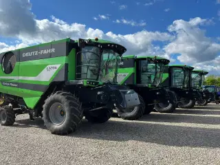 Deutz-Fahr C7206 With 24feed - 7.2m header. New and unused Combine together with 7.2m header