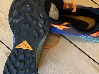 Sneakers prisen er pr par
