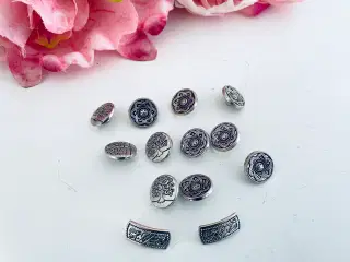Blandet knapper i metal 13 stk.