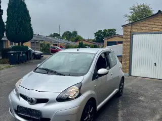 Flot økonomisk bil Aygo 