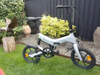 EL.  FOLDECYKEL