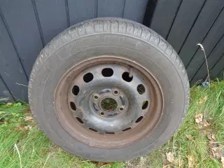 1 Michelin dæk på 14" Ford fælg