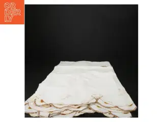 Broderet dug (str. 50 x 130 cm)