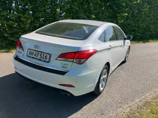 Flot Hyundai I40 style 136 hk 