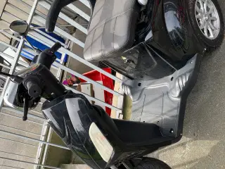 Vga 3hjulet scooter 
