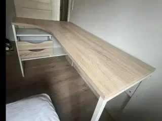 Skrivebord til børneværelset 