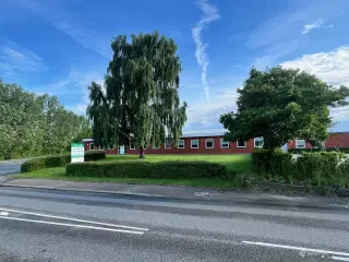 Lager/roduktion Sletvej 50. Århus