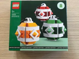 Lego Christmas Decor Set 40604