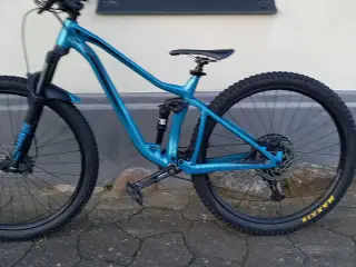 Full suspension MTB