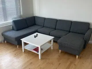 Højrevendt sofa med chaiselong