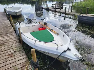 Jolle Bora 385, 13 fod, med Honda 15 hk. 4 takt.