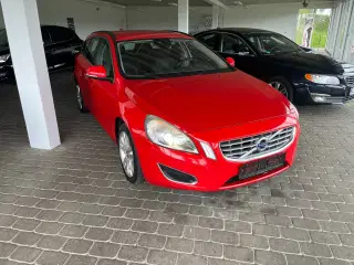 Volvo V60 2,0 D3 136 Momentum