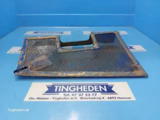 Ford 6710 Grill R.  D5NN10N333C