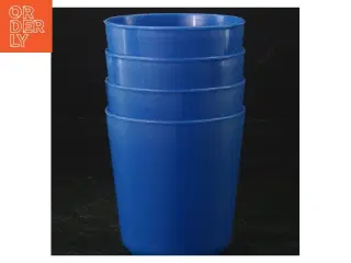 Blå plastikskåle fra IKEA