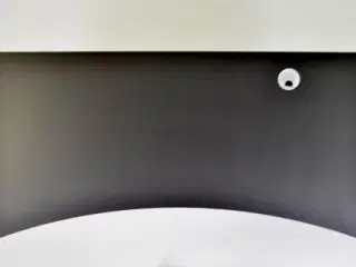Cube design bordplade i sort linoleum m. sort faset kant og mavebue, 160x80 cm.