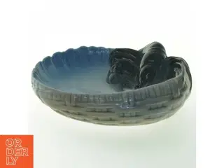 Blå keramisk skål med hummer fra Royal Copenhagen (str. Ø 16 cm)