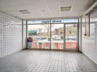 Butikslejemål i Boholte Center 