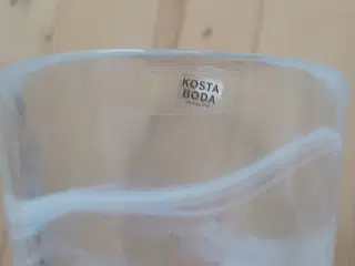 GLAS(VASE)KOSTA BODA