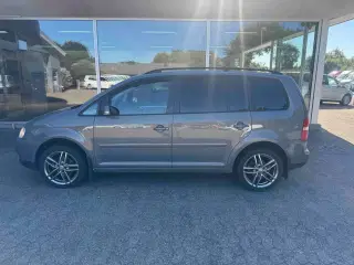 VW Touran 1,6 FSi Trendline Van