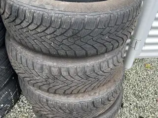 185/60R15 contintal vinterdæk 