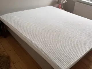 Ikea dobbeltseng billig