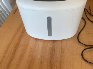 Vandfontæne til katte