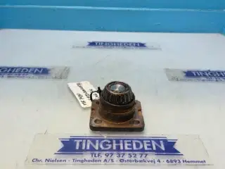 Massey Ferguson 7480  Stift  F119300020150