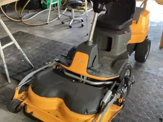 STIGA PARK FRONTMONTERET MED HYDROSTAT