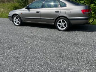 Toyota Carina 