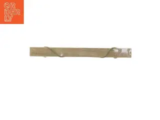 Træhylde med ophæng (str. 22x2 cm)