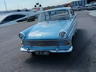 Veteranbil opel rekord p2