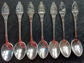 7 stk. Teskeer med Bynavne